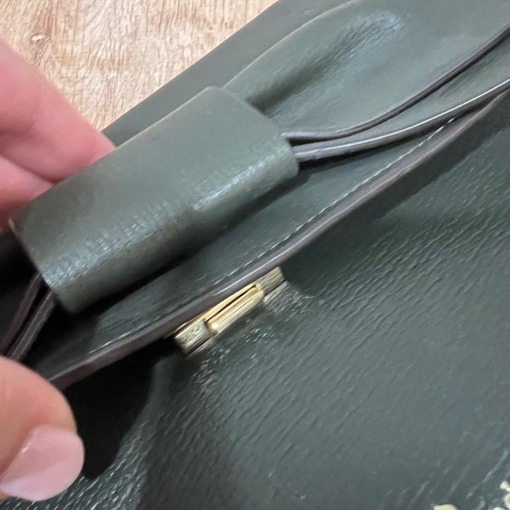 Kate Spade Crossbody - Picture 2 of 8